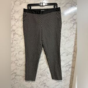 Vince Camuto Print Ankle Cropped Tan Black Pants Size 10